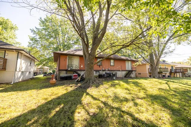 $242,500 | 1420-1422 South Haden Court, Independence, MO 64050