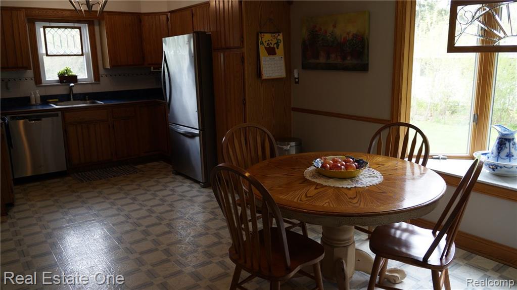 60649 Mt Vernon Road Rochester, MI 48306 - Photo 20 of 31