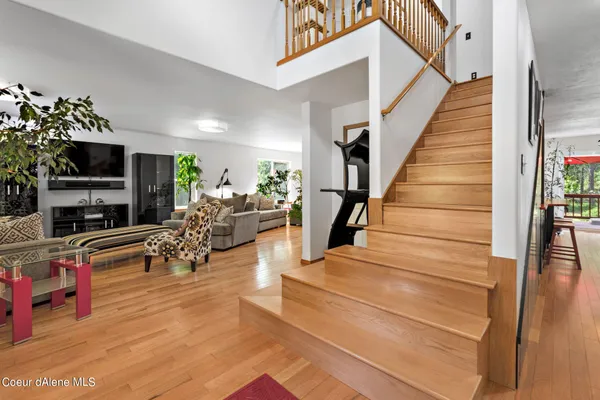 $639,000 | 106 Quiet Place, Moyie Springs, ID 83845