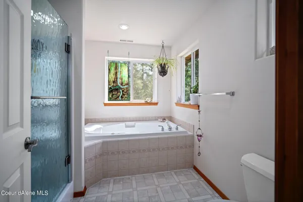 $639,000 | 106 Quiet Place, Moyie Springs, ID 83845