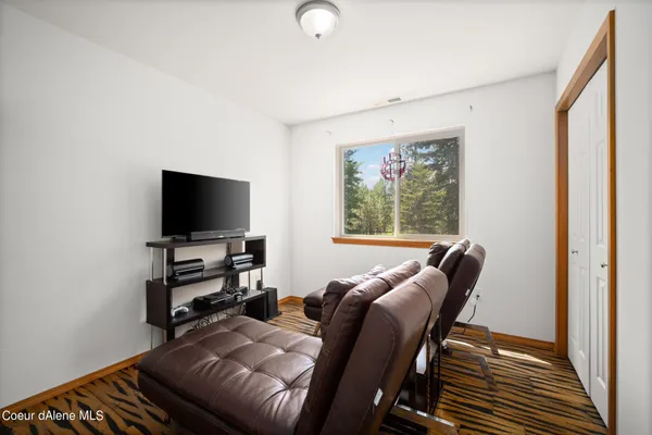 $639,000 | 106 Quiet Place, Moyie Springs, ID 83845