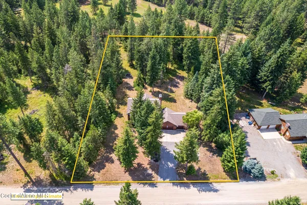 $639,000 | 106 Quiet Place, Moyie Springs, ID 83845