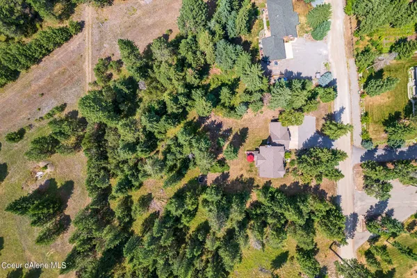 $639,000 | 106 Quiet Place, Moyie Springs, ID 83845