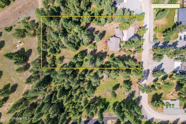 $639,000 | 106 Quiet Place, Moyie Springs, ID 83845