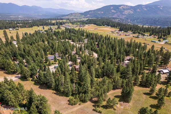 $639,000 | 106 Quiet Place, Moyie Springs, ID 83845