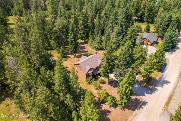 $639,000 | 106 Quiet Place, Moyie Springs, ID 83845