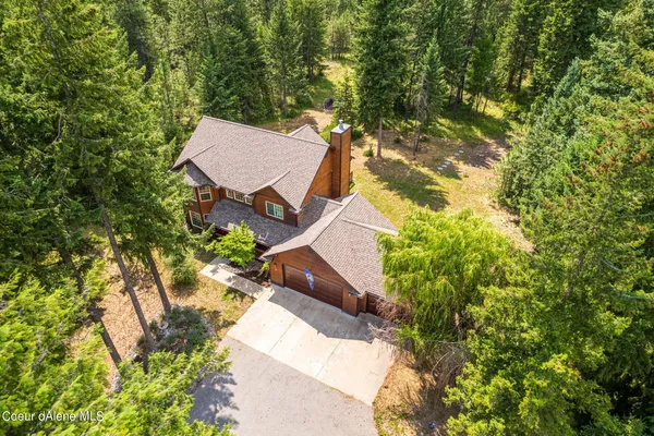 $639,000 | 106 Quiet Place, Moyie Springs, ID 83845