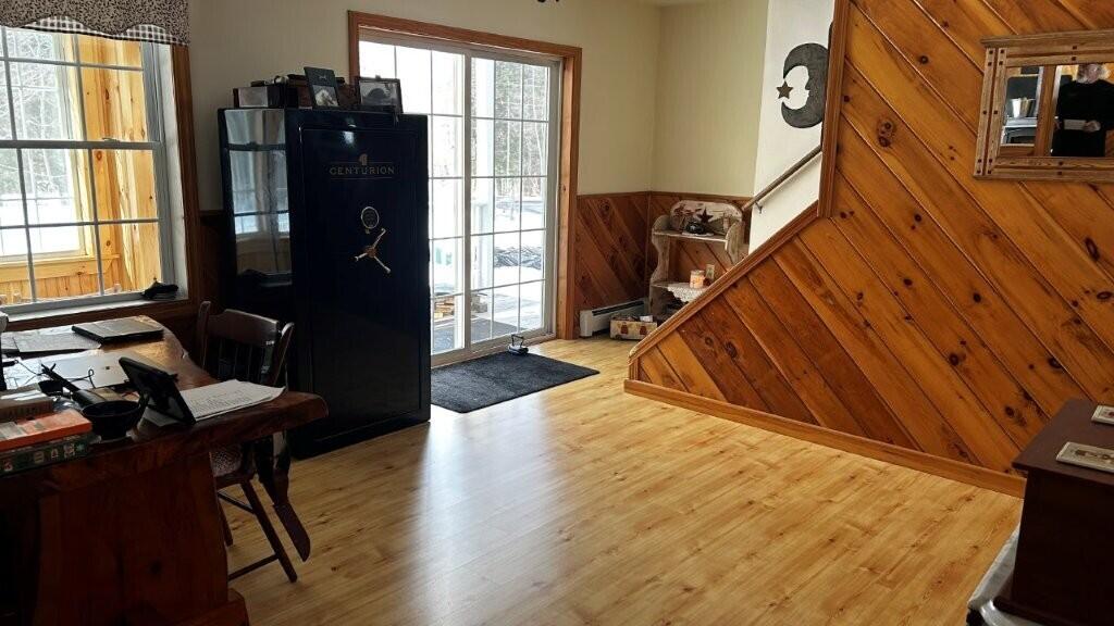 37 Trolley Line Madison, ME 04950 - Photo 7 of 27 Office or dining area