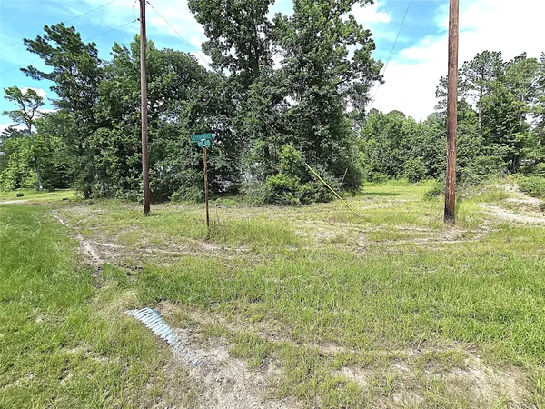 $164,900 | 215 Buffalo Way Drive, Trinity, TX 75862