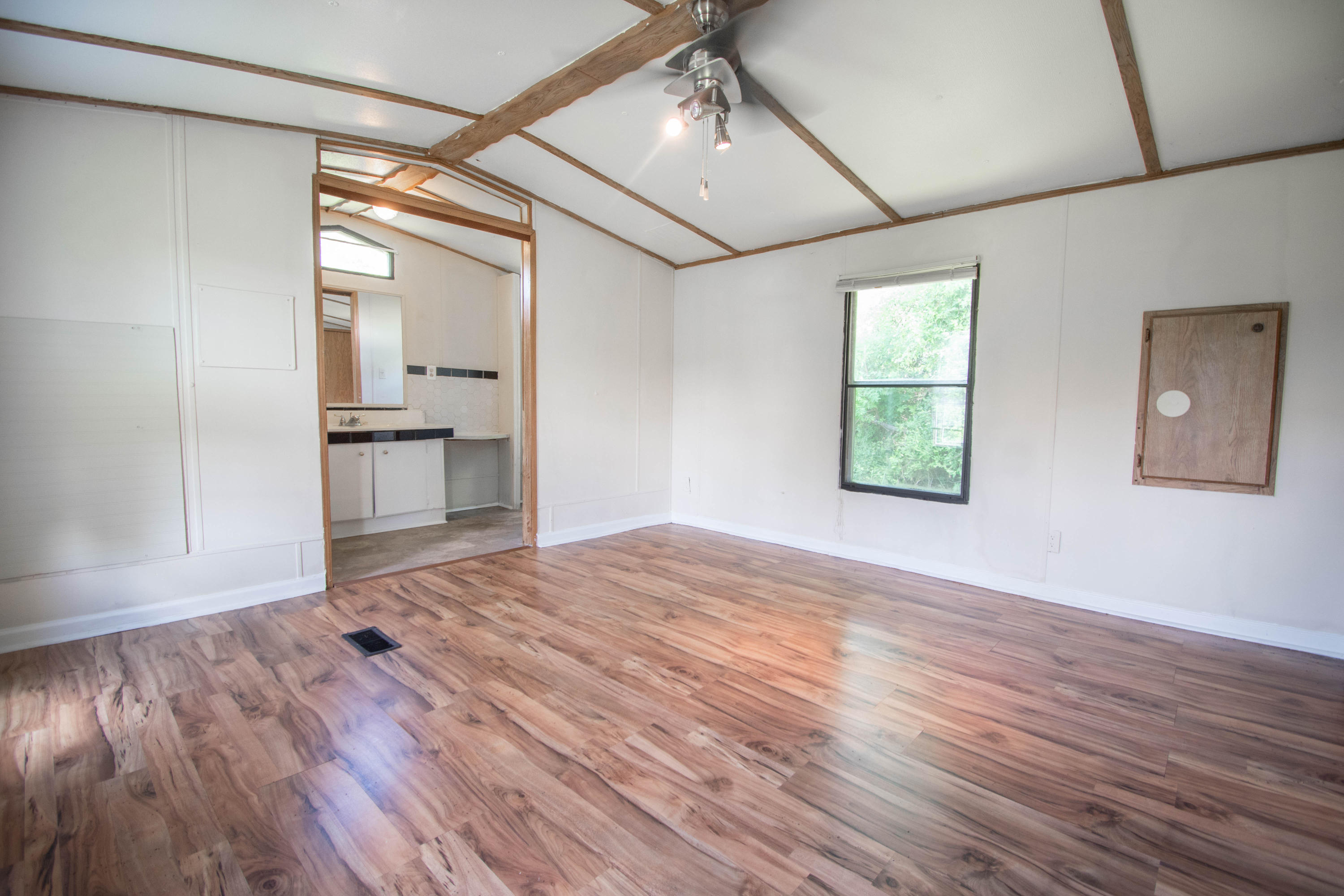 7908 Clapps Chapel Road Corryton, TN 37721 - Photo 7 of 11 _DSC1957
