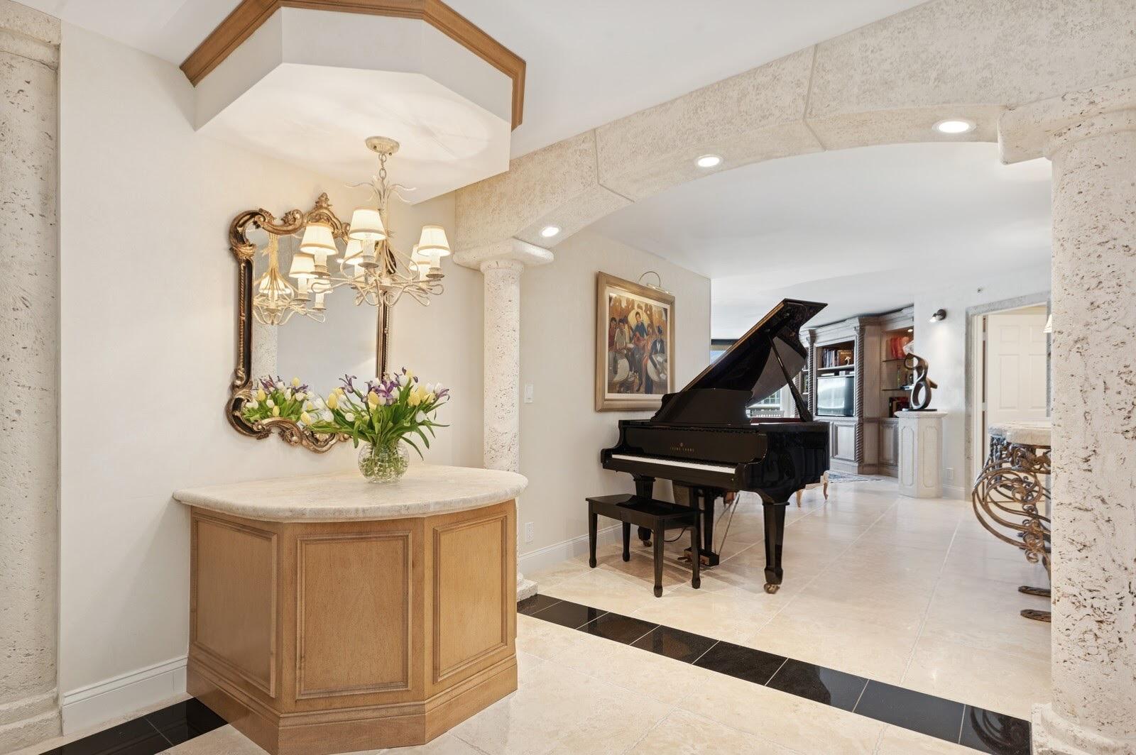 3000 North Ocean Drive, Unit 23A Singer Island, FL 33404 - Photo 4 of 60 Foyer