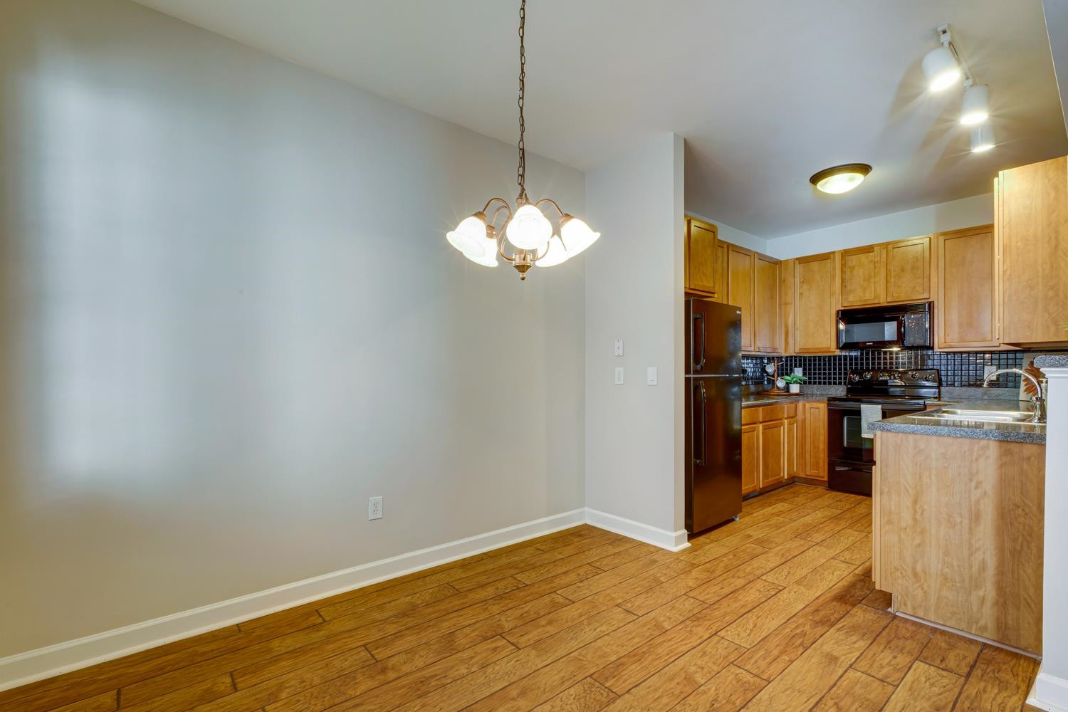 5405 Goldenglow Way Raleigh, NC 27606 - Photo 10 of 30 Photo 10