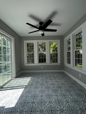 a view of an entryway of the house