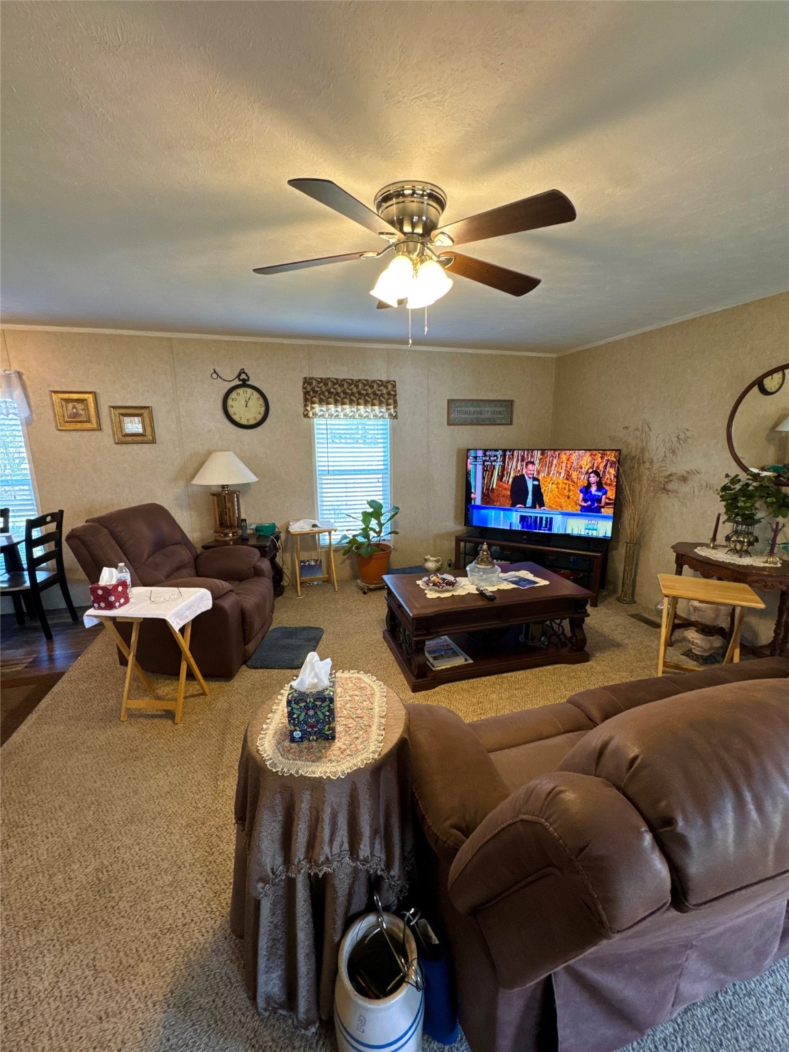 193 County Road 355 Jasper, TX 75951 - Photo 8 of 37 a living room with furniture and a flat screen tv
