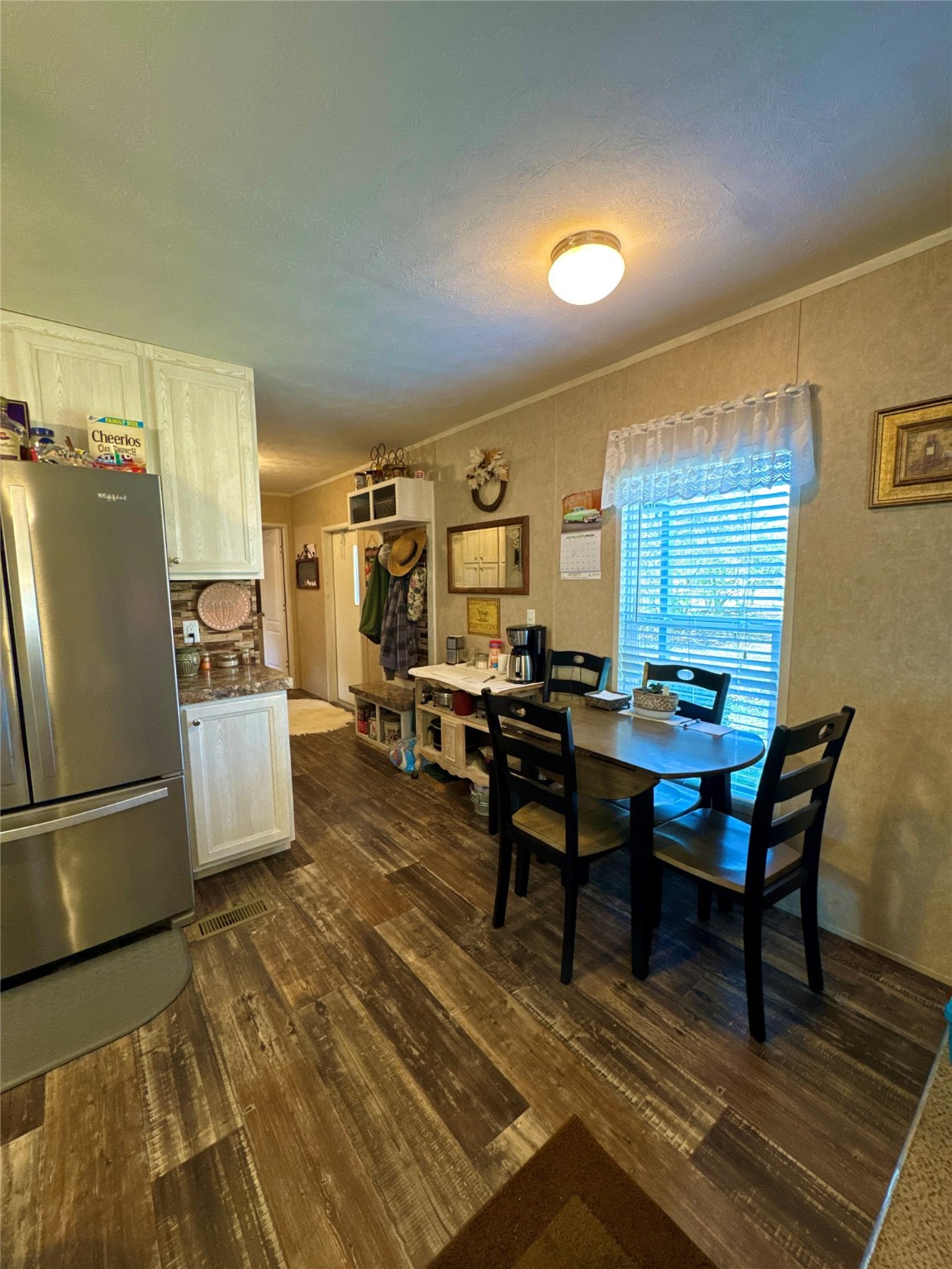 193 County Road 355 Jasper, TX 75951 - Photo 10 of 37 a view of a dining room with furniture