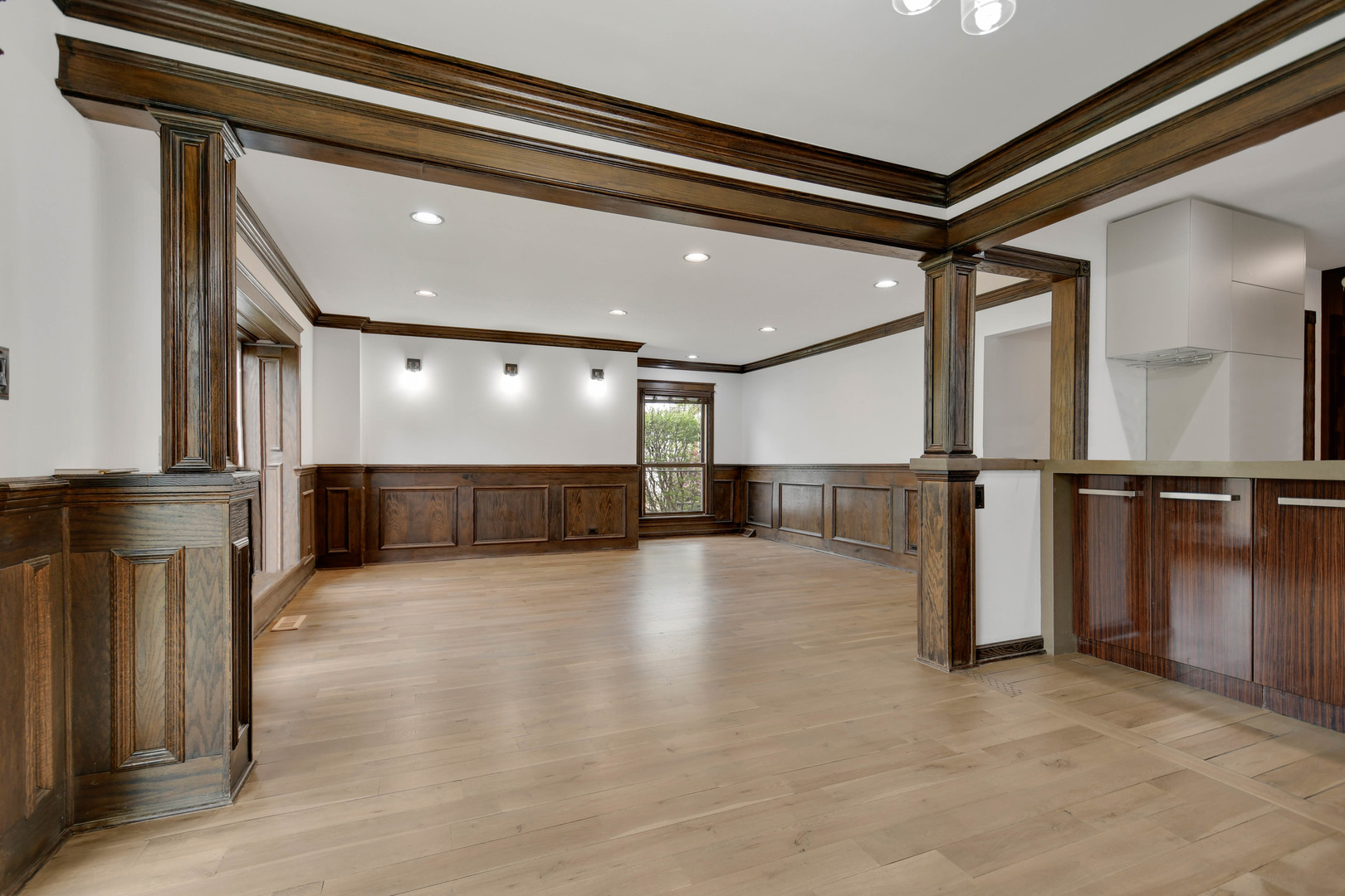 491 Old Surrey Road, Unit A Hinsdale, IL 60521 - Photo 12 of 32
