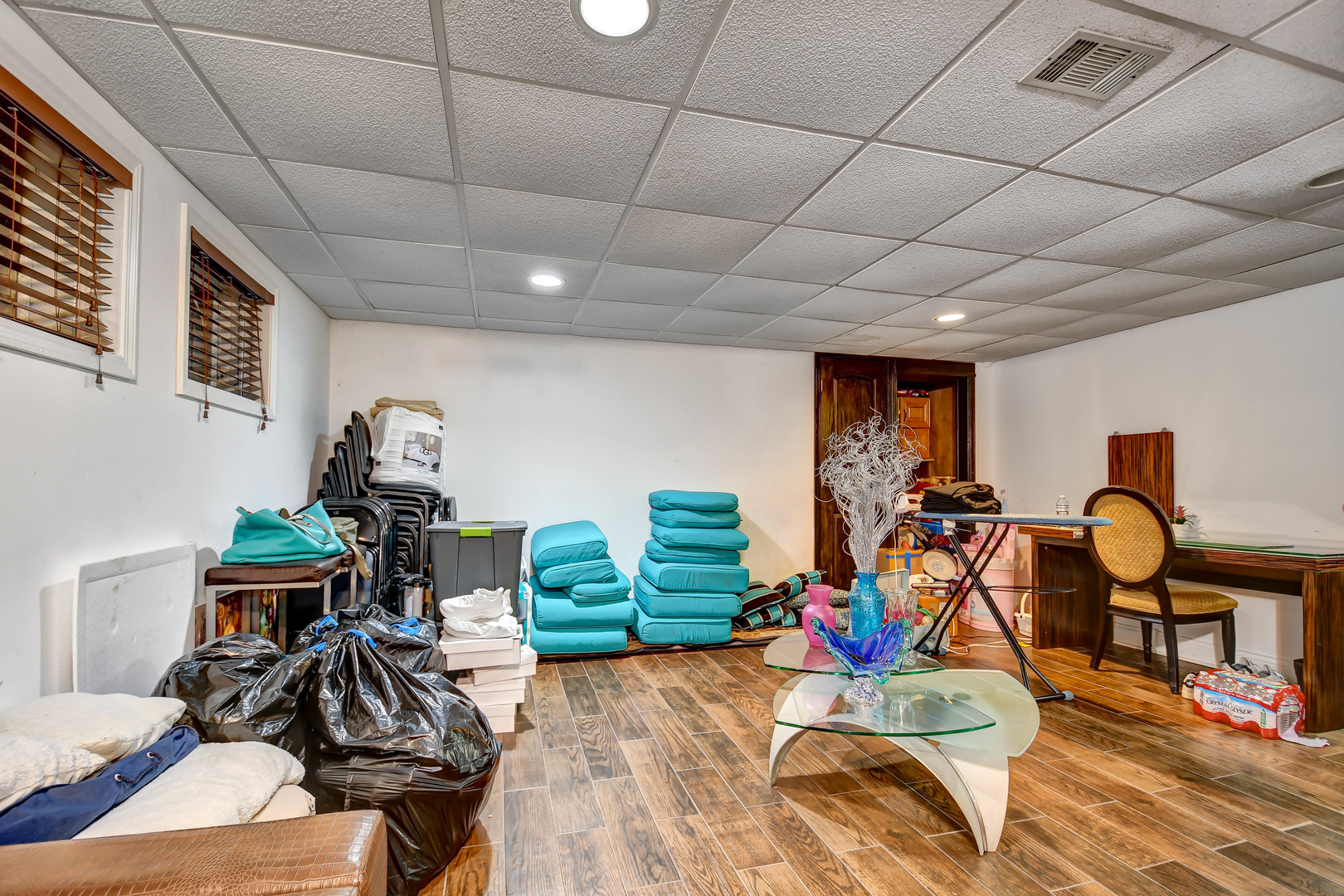 491 Old Surrey Road, Unit A Hinsdale, IL 60521 - Photo 18 of 23 a view of a room with gym equipment