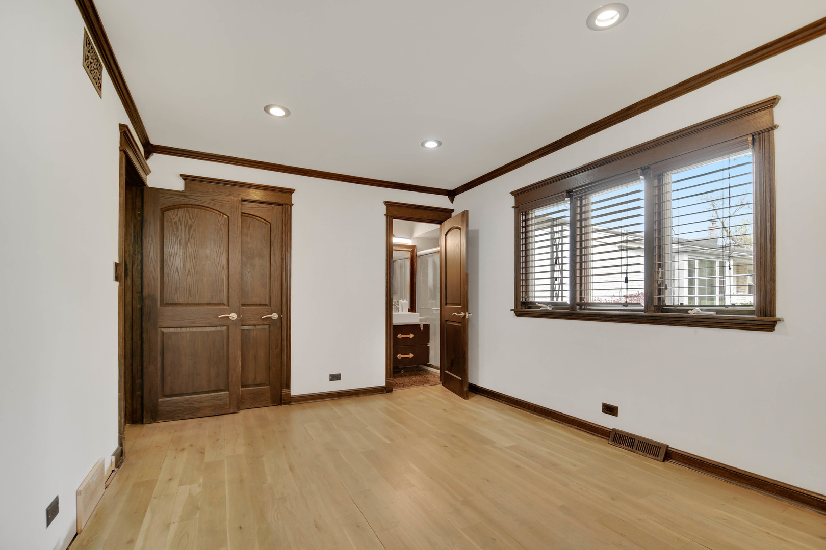 491 Old Surrey Road, Unit A Hinsdale, IL 60521 - Photo 21 of 32