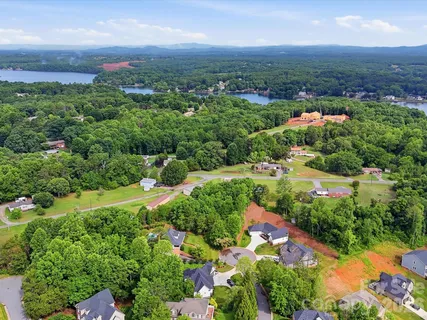$40,000 | 3710 Whitney Drive Northeast, Hickory, NC 28601