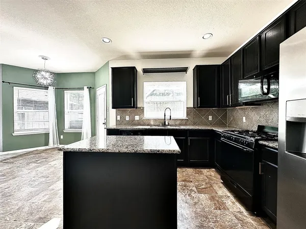 $2,450 | 15218 Loys Coves Court, Humble, TX 77396