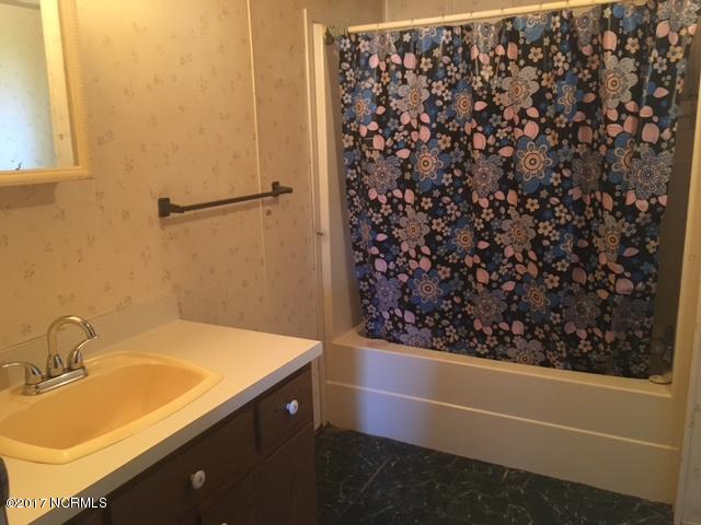 11134 Red Oak Road Whitakers, NC 27891 - Photo 13 of 15 11134RedoakIMG_3500