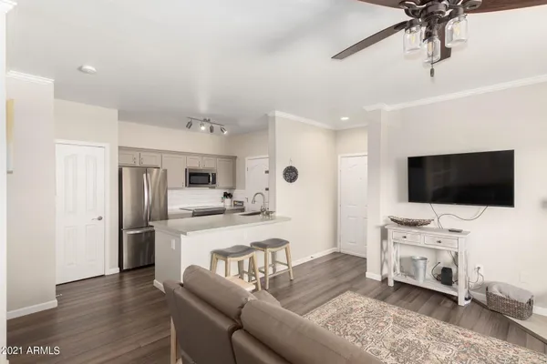 $289,000 | 16013 South Desert Foothills Parkway, Unit 2167, Phoenix, AZ 85048