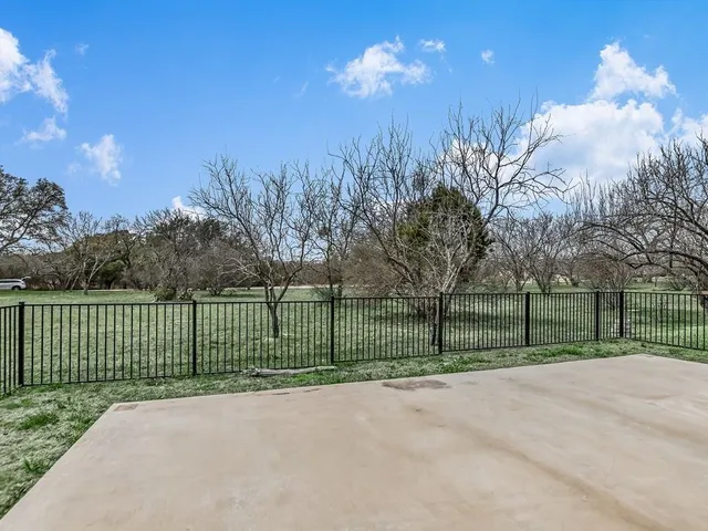 $2,900 | 319 Parallel Circle, Horseshoe Bay, TX 78657
