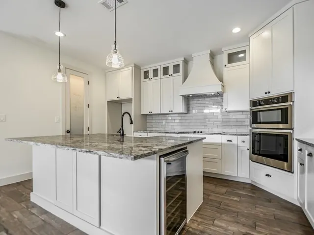 $2,900 | 319 Parallel Circle, Horseshoe Bay, TX 78657