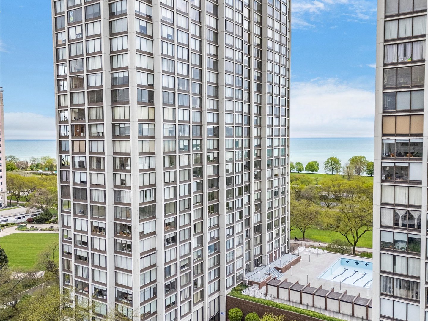 5455 North Sheridan Road, Unit 3515 Chicago, IL 60640 - Photo 1 of 68