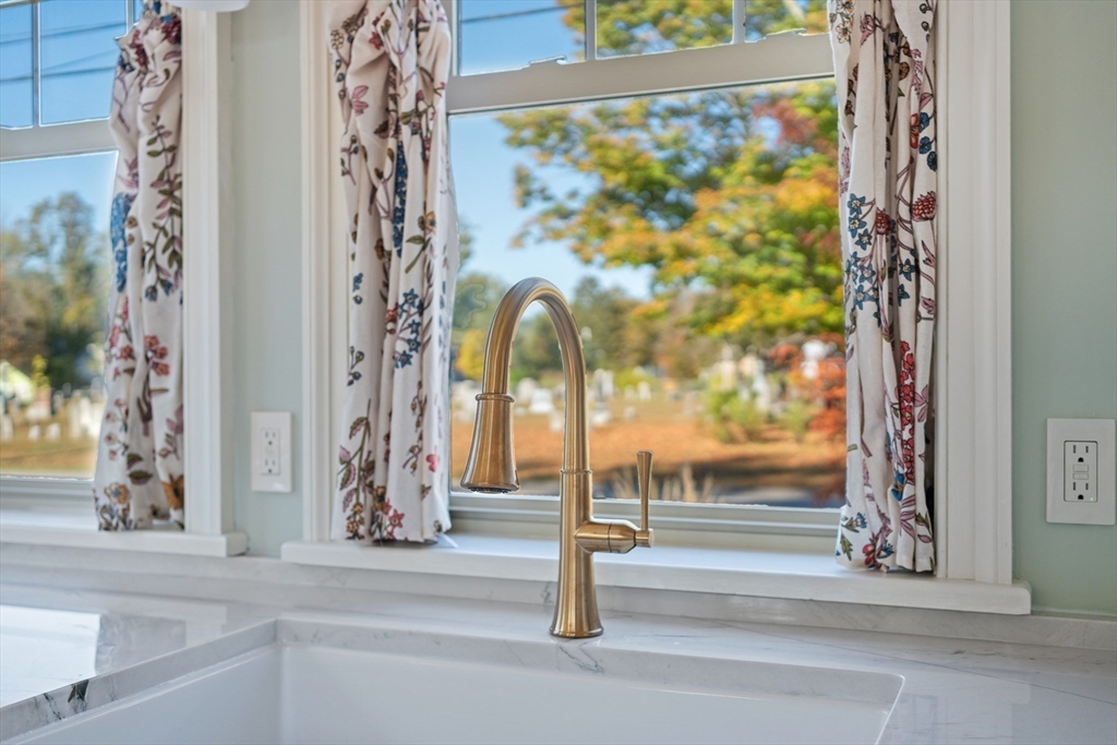 67 Park Street, Unit A Northampton, MA 01062 - Photo 11 of 35