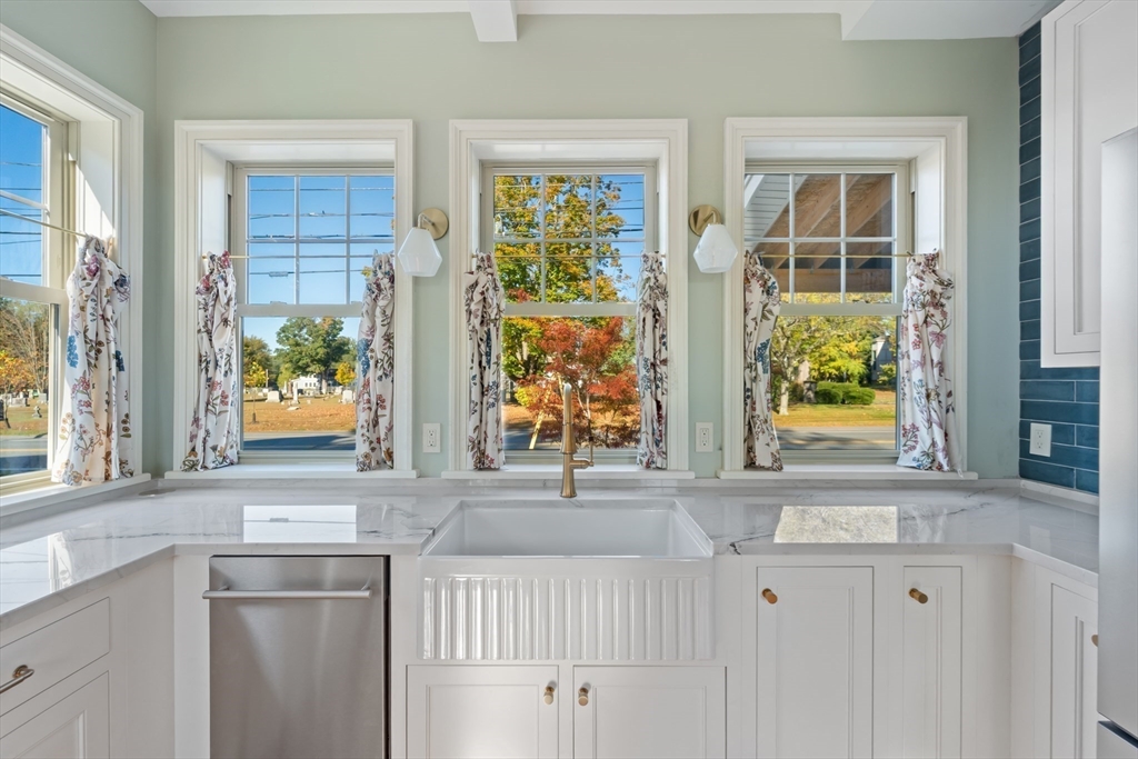 67 Park Street, Unit A Northampton, MA 01062 - Photo 13 of 35