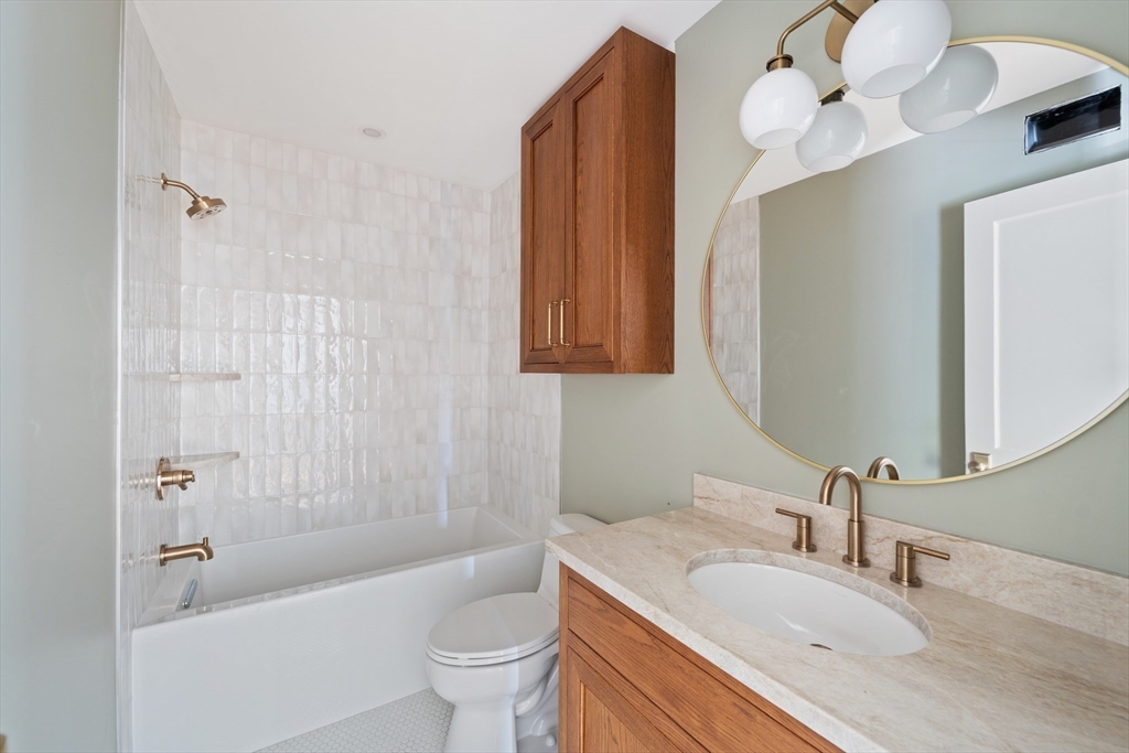 67 Park Street, Unit A Northampton, MA 01062 - Photo 32 of 35