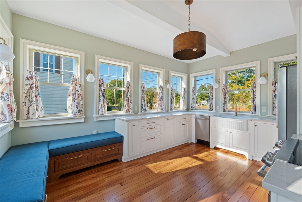 67 Park Street, Unit A Northampton, MA 01062 - Photo 9 of 35