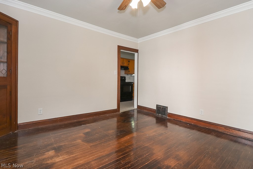 1175 Pomona Road Cleveland Heights, OH 44121 - Photo 7 of 34
