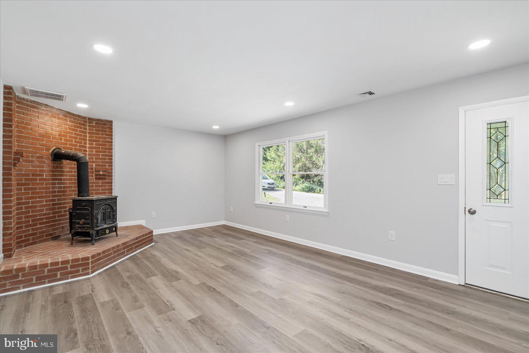 305 North Cranberry Road Westminster, MD 21157 - Photo 5 of 39 Gallery Image 5