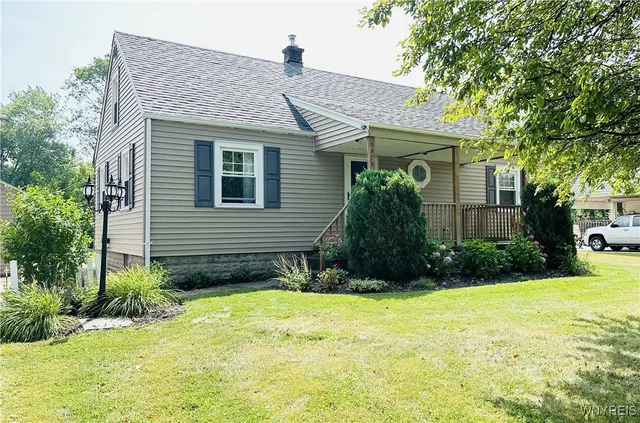 $199,900 | 5905 Garlow Road, Lewiston, NY 14304