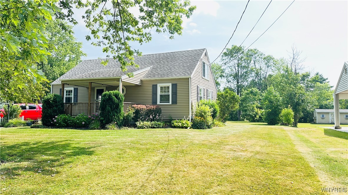 5905 Garlow Road Lewiston, NY 14304 - Photo 2 of 35