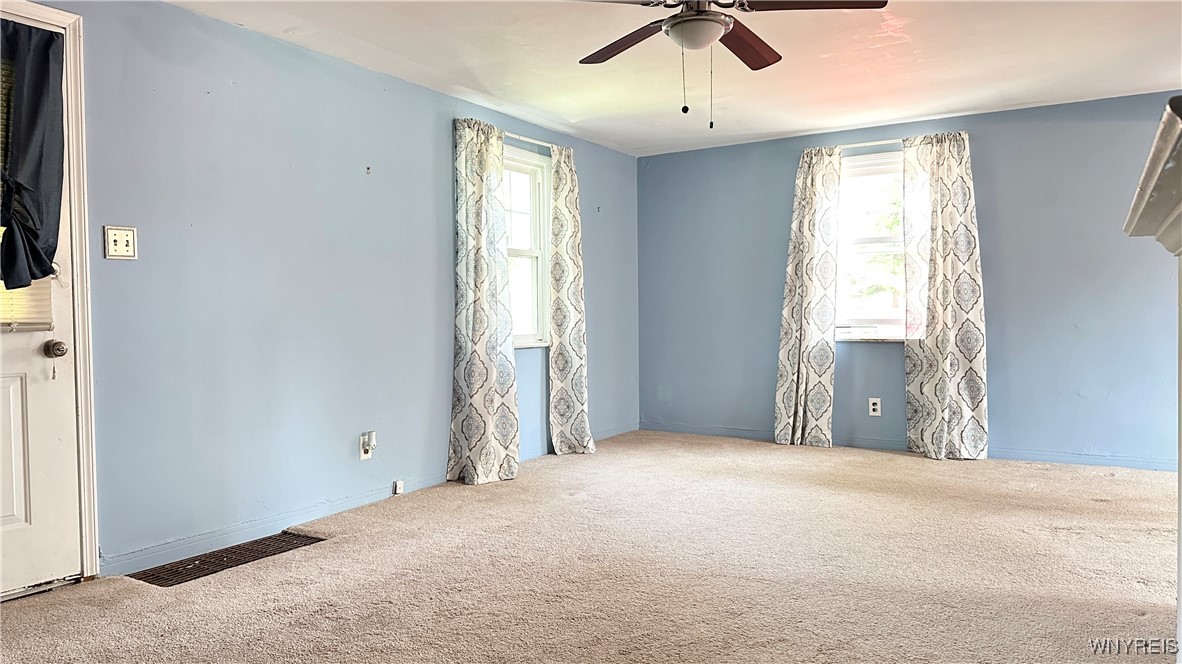 5905 Garlow Road Lewiston, NY 14304 - Photo 7 of 35