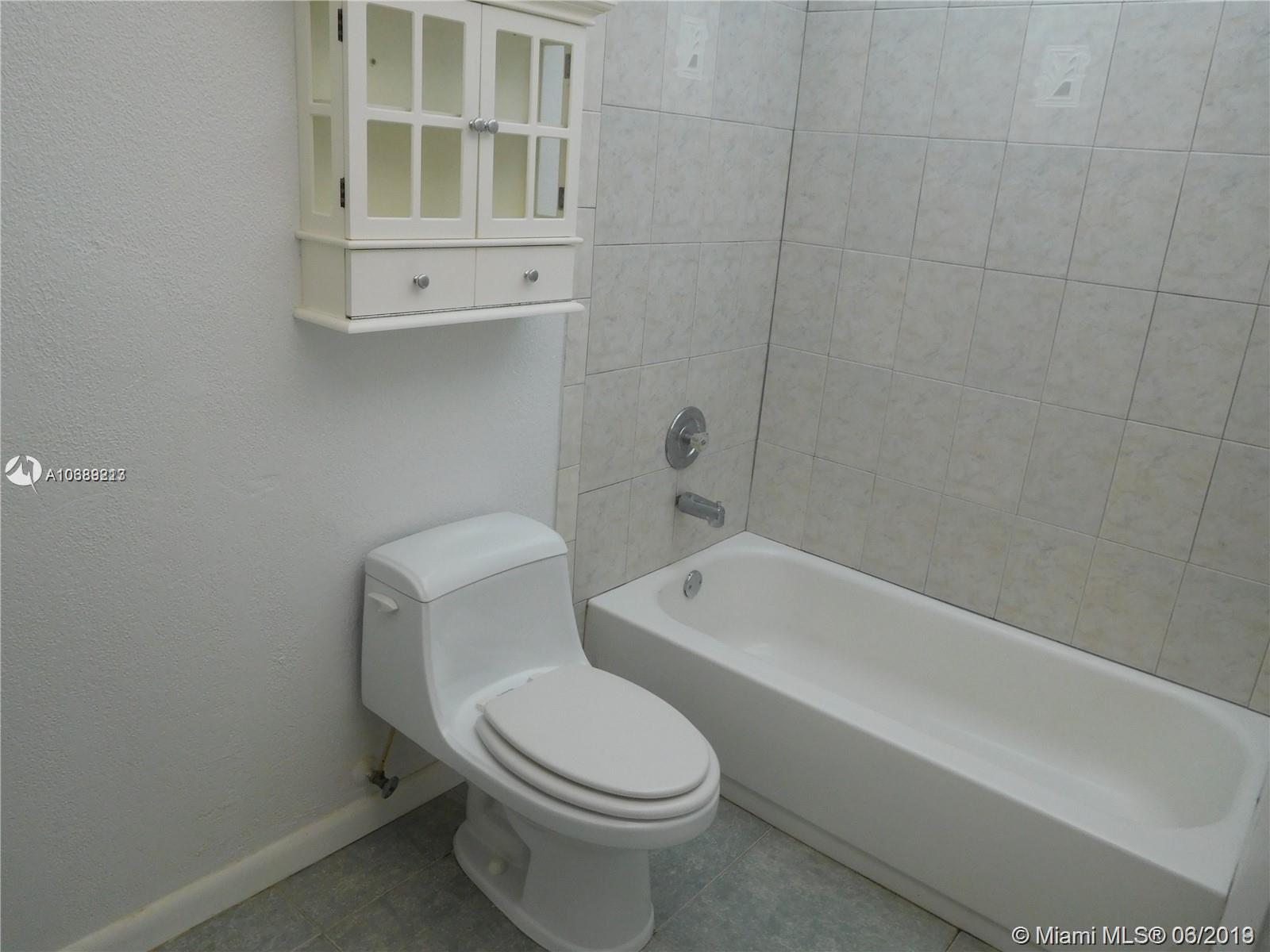 801 Northeast 199th Street, Unit 10610 Miami, FL 33179 - Photo 14 of 22