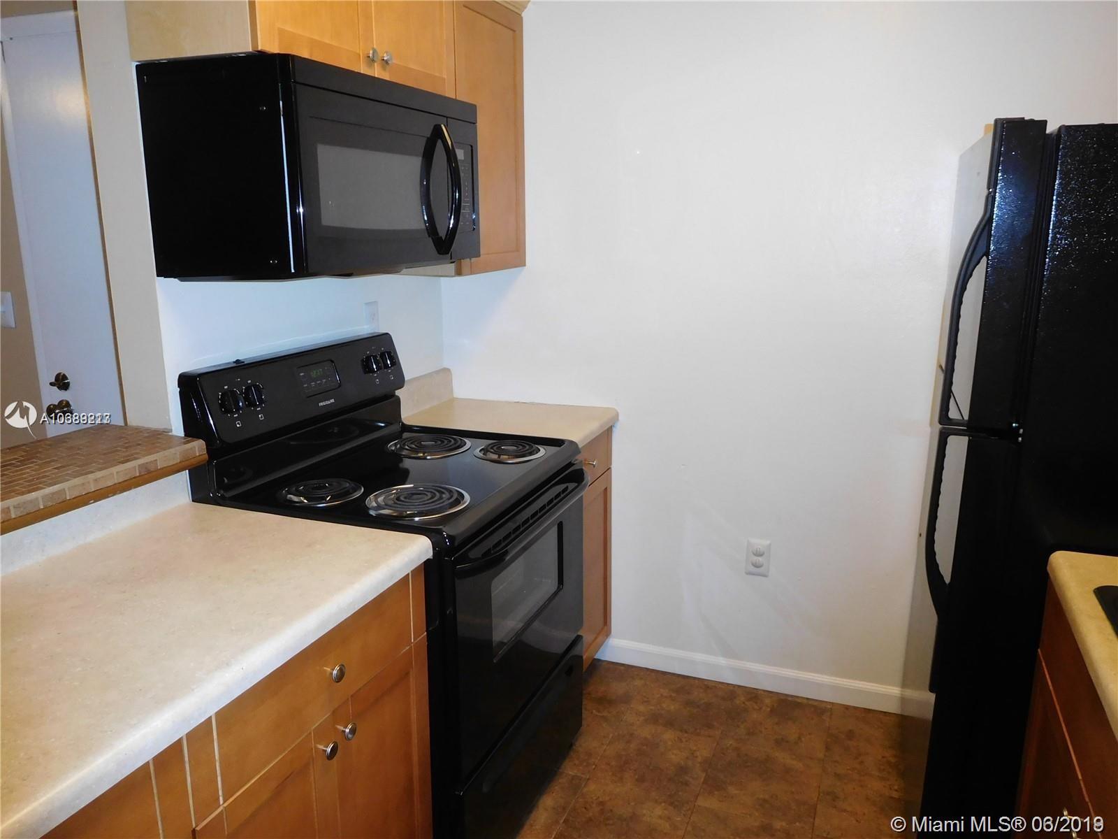 801 Northeast 199th Street, Unit 10610 Miami, FL 33179 - Photo 4 of 22