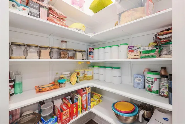 $2,695 | 2815 Haystack Lane, Round Rock, TX 78665