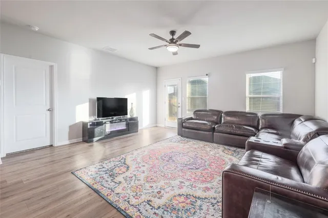 $2,695 | 2815 Haystack Lane, Round Rock, TX 78665