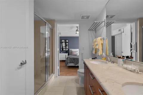 $1,050,000 | 50 Biscayne Boulevard, Unit 3510, Miami, FL 33132