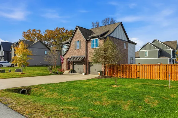 $599,999 | 2136 Neill Lane, White House, TN 37188