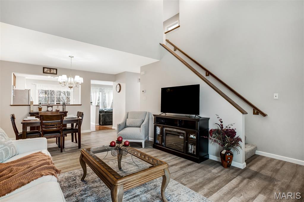 484 Summit Tree Court Fenton, MO 63026 - Photo 7 of 37