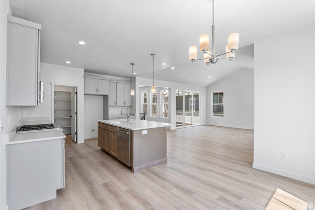 11184 South Easy Bee Road, Unit 265 South Jordan, UT 84009 - Photo 9 of 29