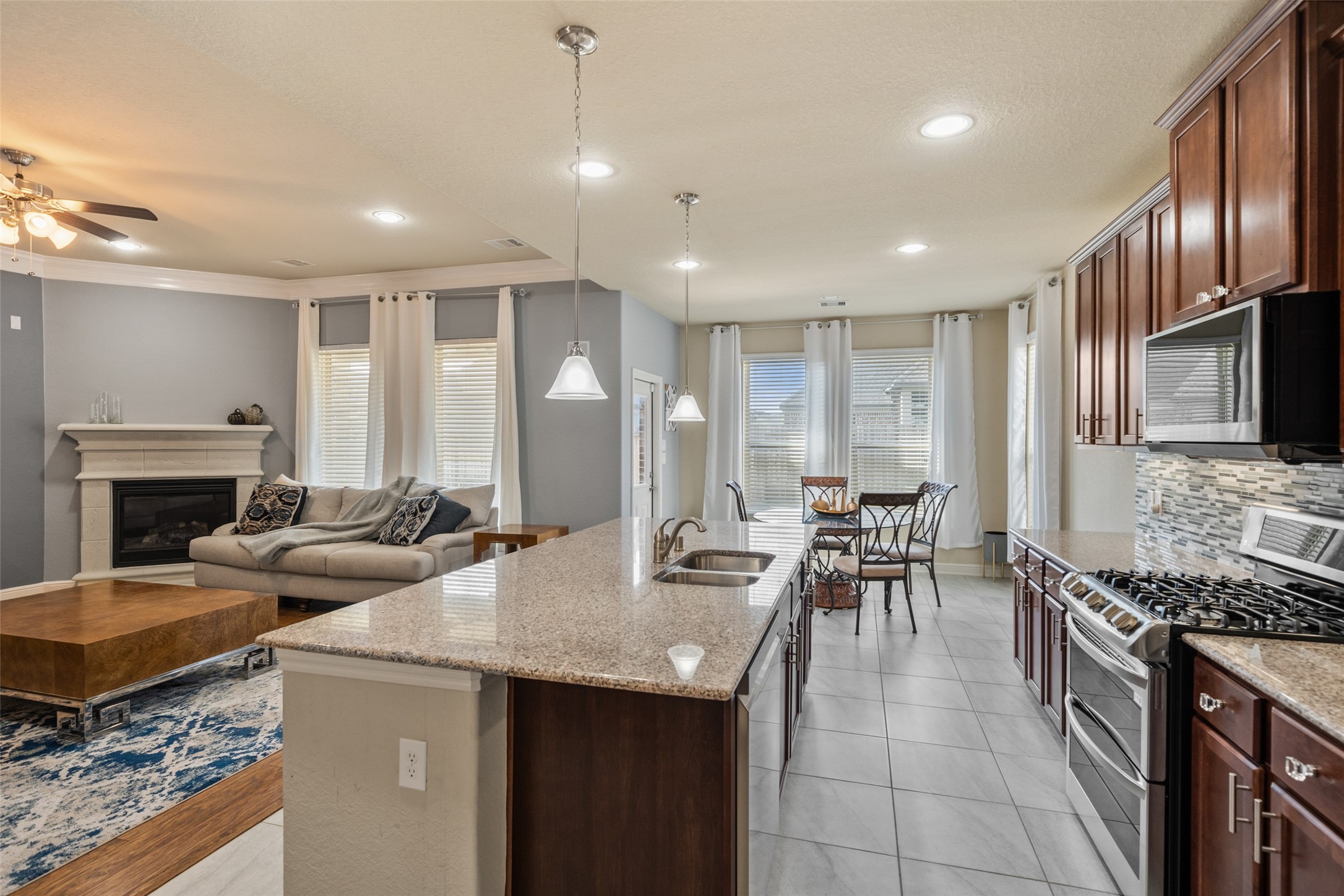 4922 Mountain Maple Trail Rosenberg, TX 77471 - Photo 7 of 34