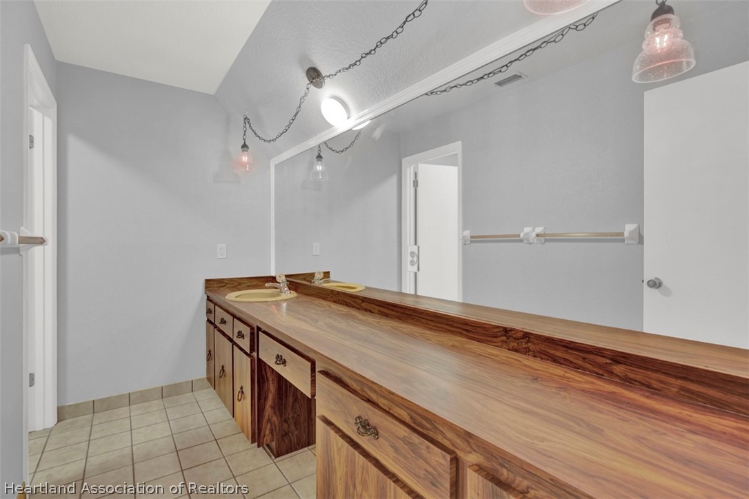 3810 Fairway Road Sebring, FL 33872 - Photo 10 of 35 Gallery Image 10