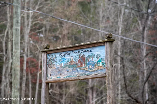 $850,000 | 111 Rippling Brook Road, Canadensis, PA 18325