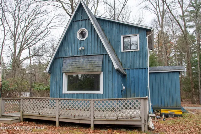 $850,000 | 111 Rippling Brook Road, Canadensis, PA 18325